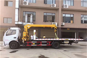 乡城附近汽车轮胎更换